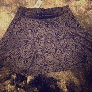 NWT Torrid Sz 00 Black and Metallic Skater Skirt